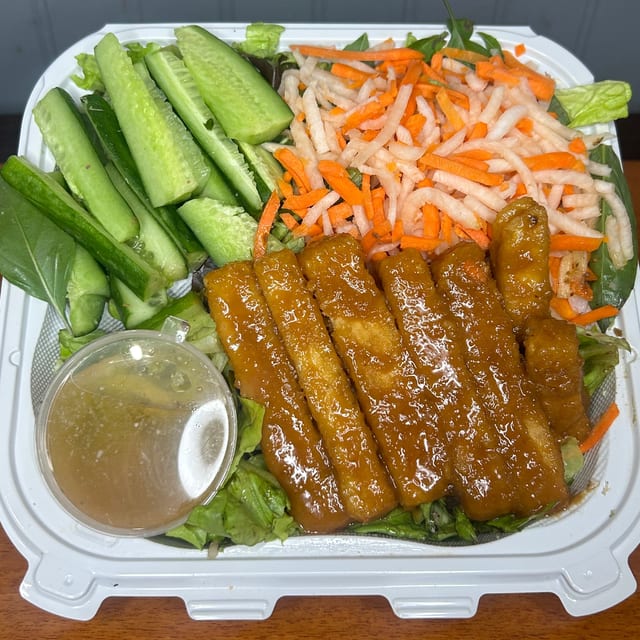 Crispy Tofu Salad Bowl.