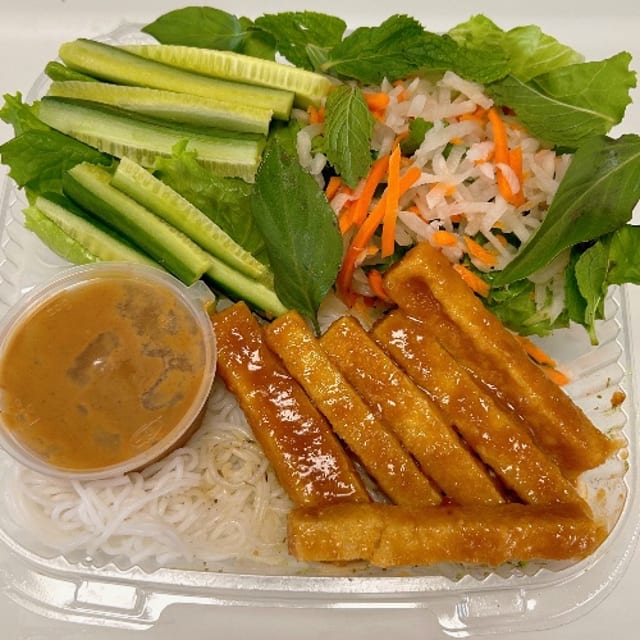 Crispy Tofu Vermicelli.