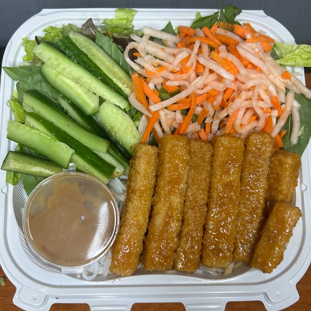 Crispy Tofu Vermicelli.
